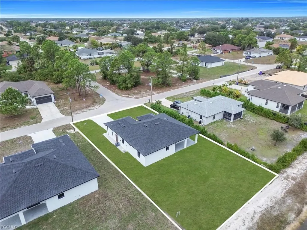 2901 Villa Avenue S Lehigh Acres FL 33976