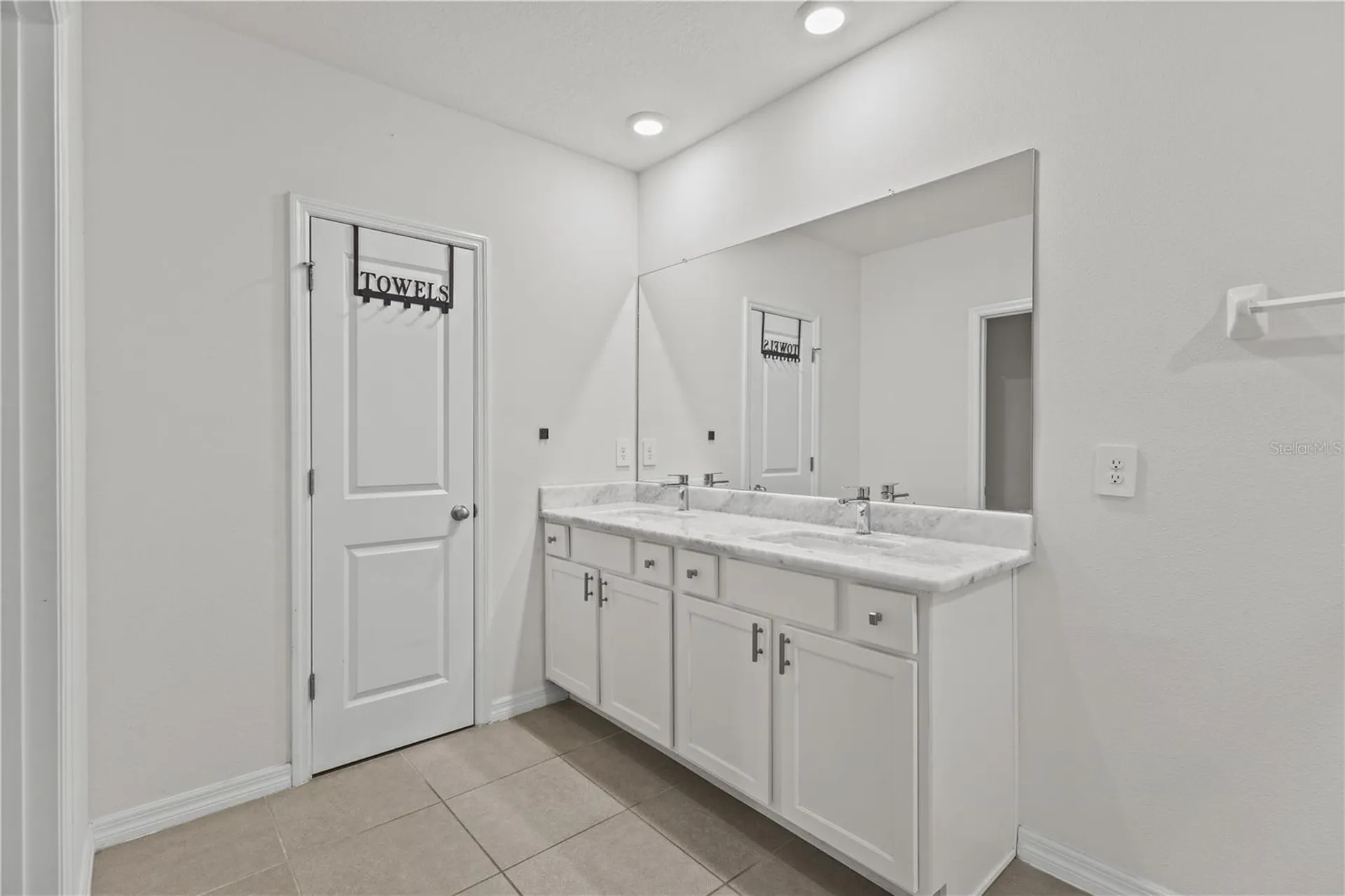 5750 Cape Primrose Drive Sarasota FL 34232