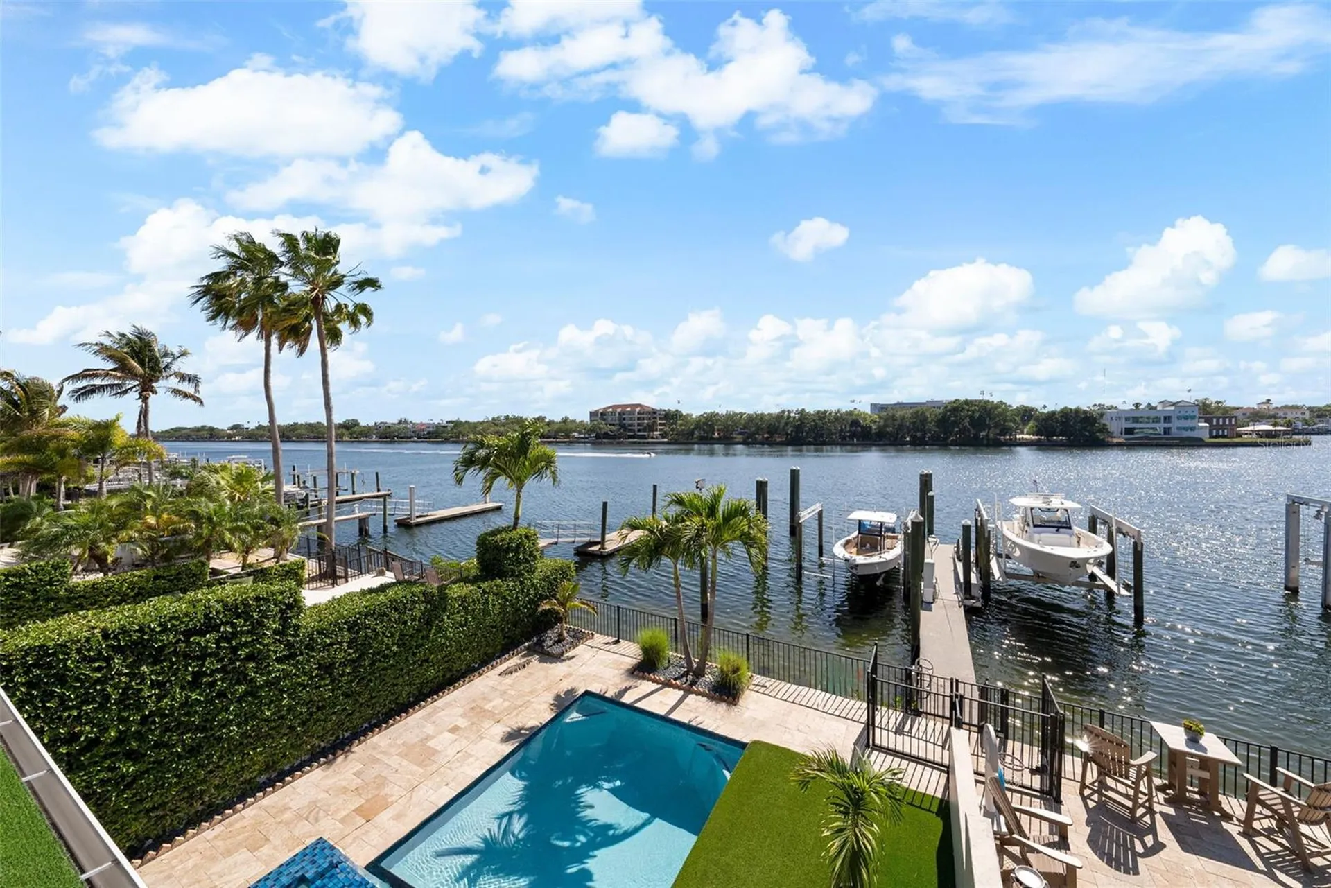 1123 Abbeys Way Tampa FL 33602