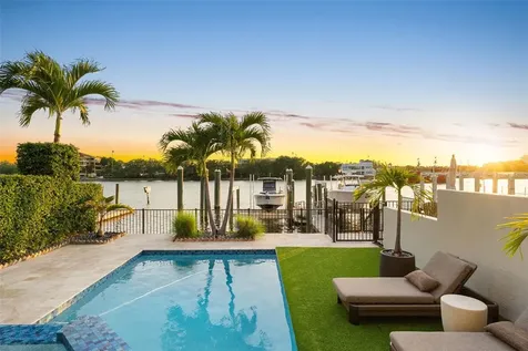 1123 Abbeys Way Tampa FL 33602