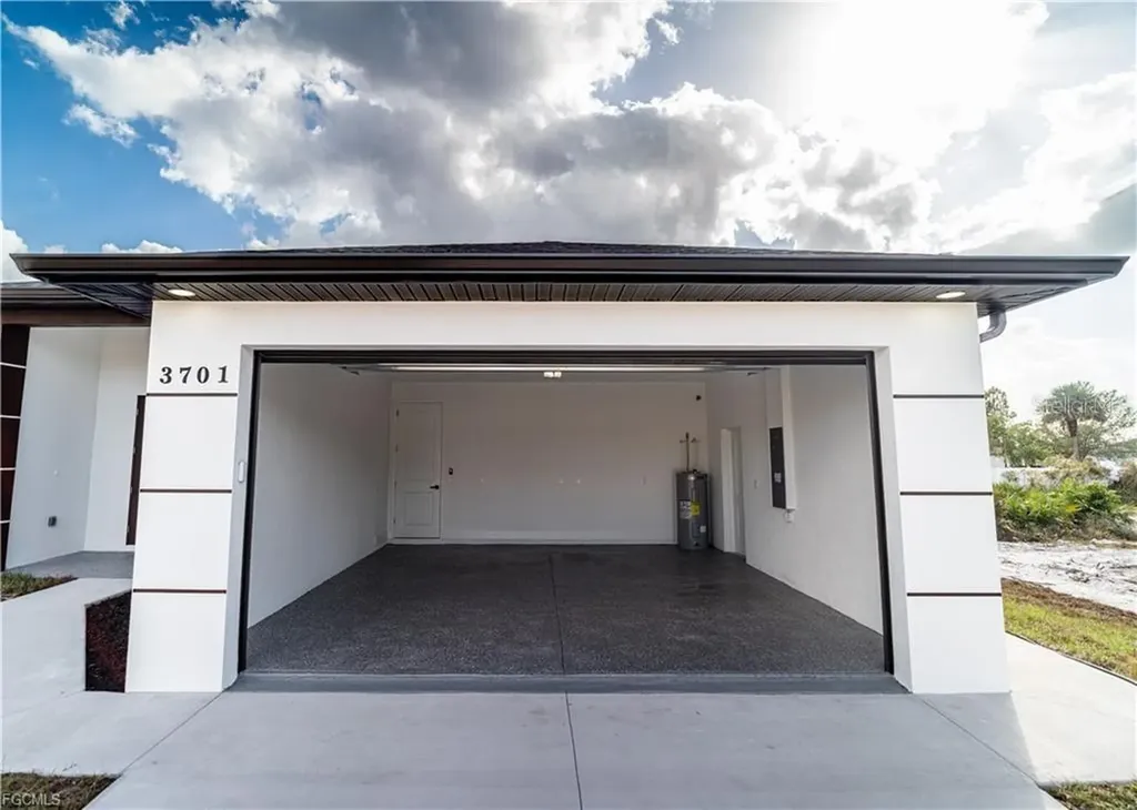 3701 28th Street SW Lehigh Acres FL 33976