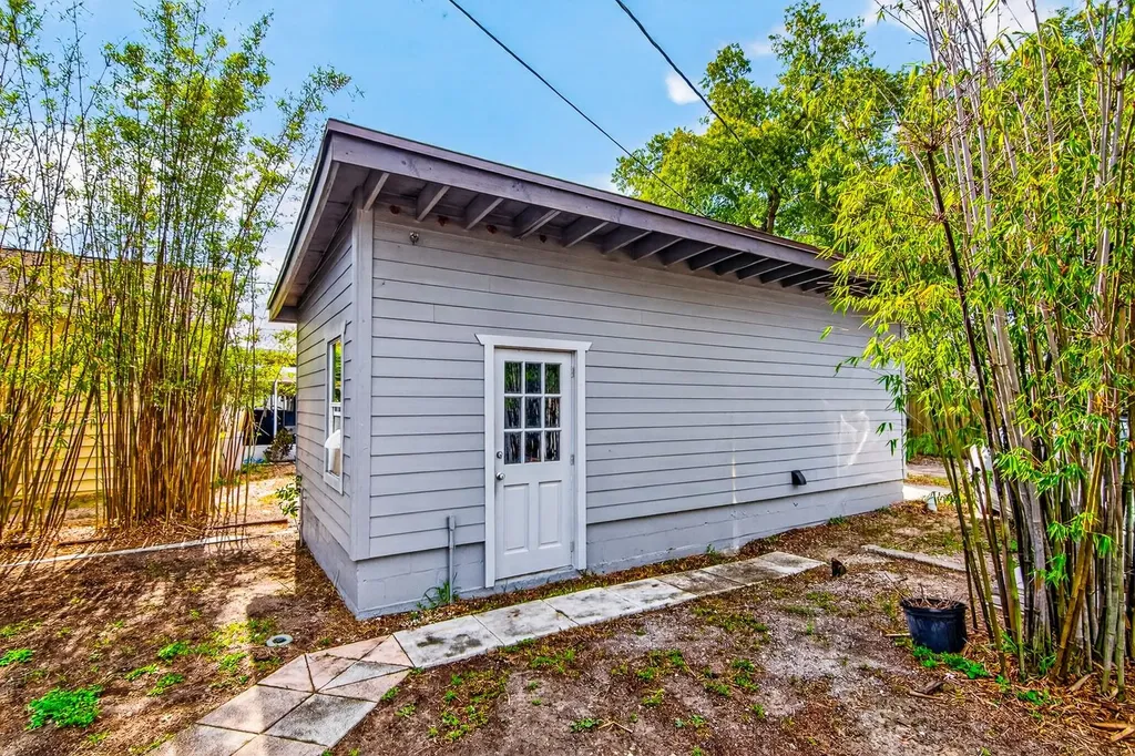 4950 30th Avenue N St Petersburg FL 33710