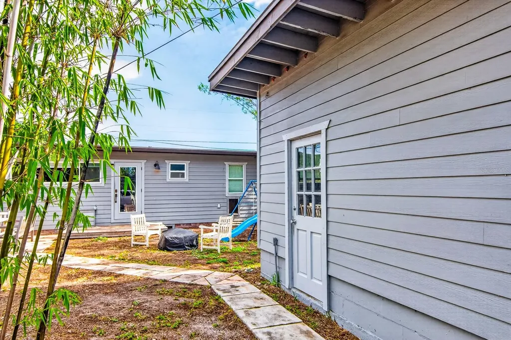 4950 30th Avenue N St Petersburg FL 33710