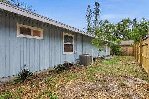 902 37th Street W Bradenton FL 34205