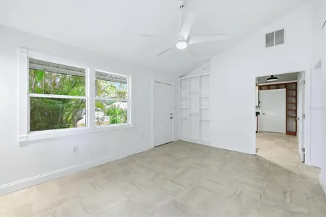 902 37th Street W Bradenton FL 34205
