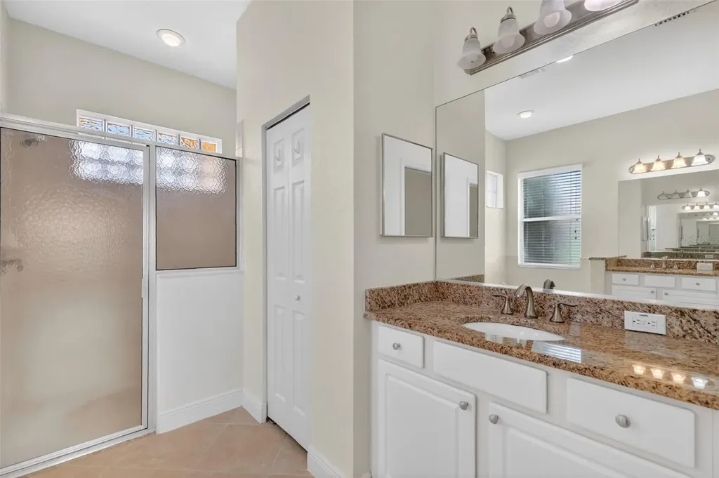 10180 Lake Miona Way Oxford FL 34484