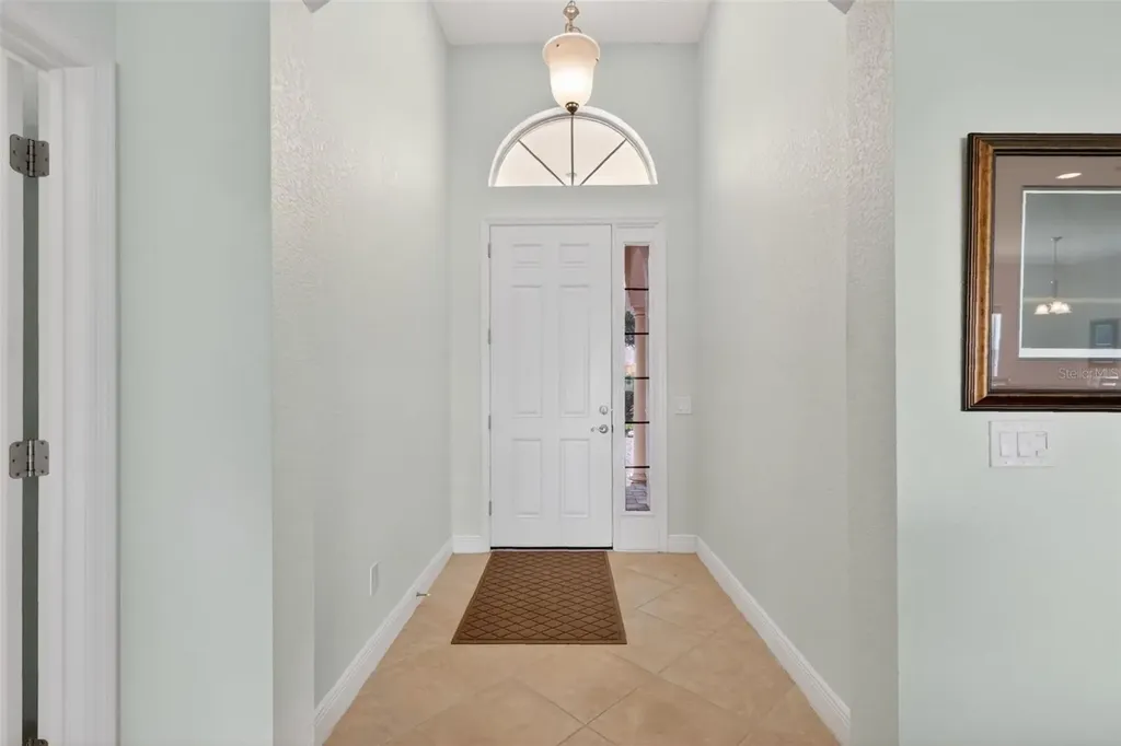 10180 Lake Miona Way Oxford FL 34484
