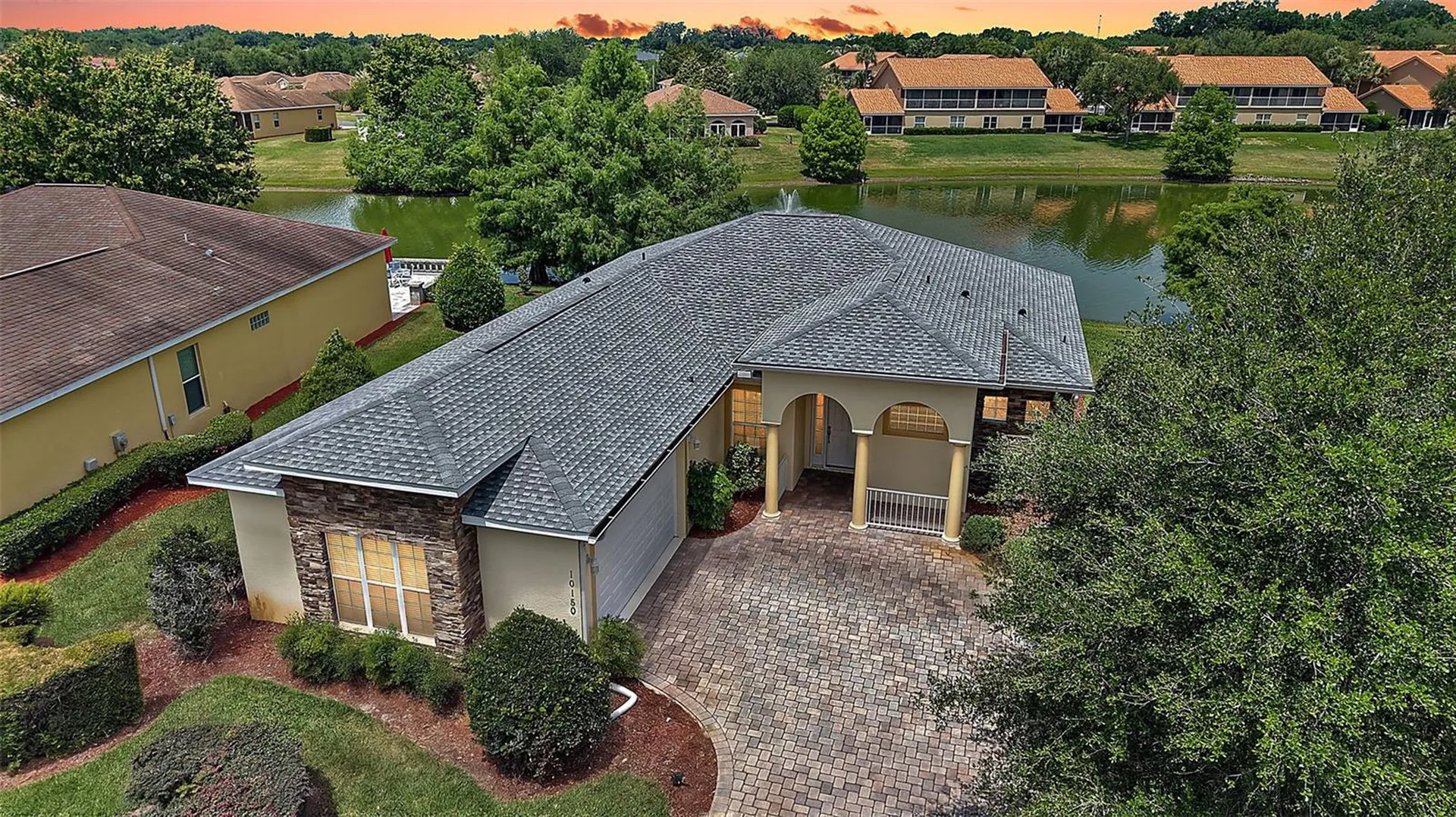 10180 Lake Miona Way Oxford FL 34484