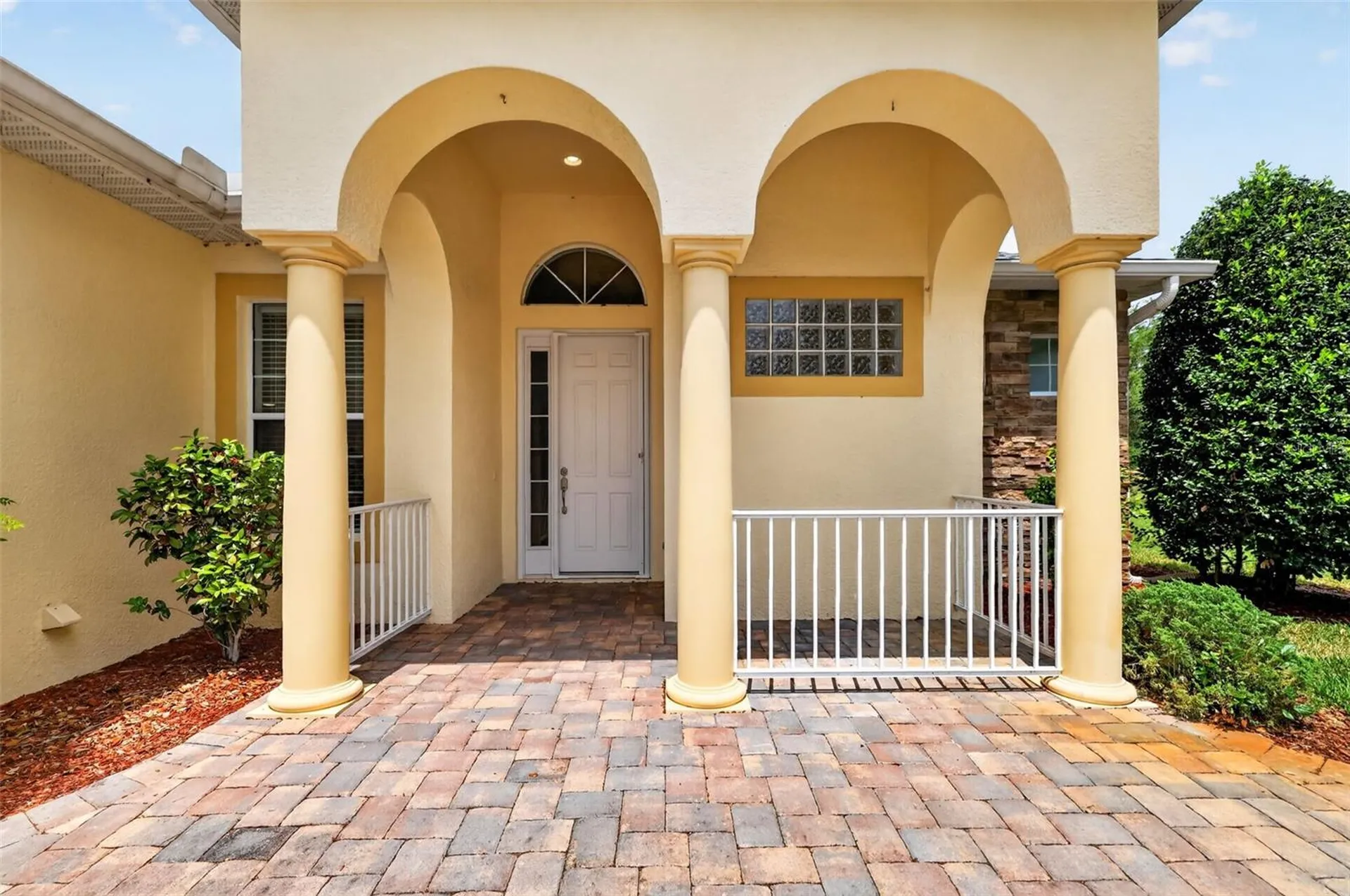 10180 Lake Miona Way Oxford FL 34484
