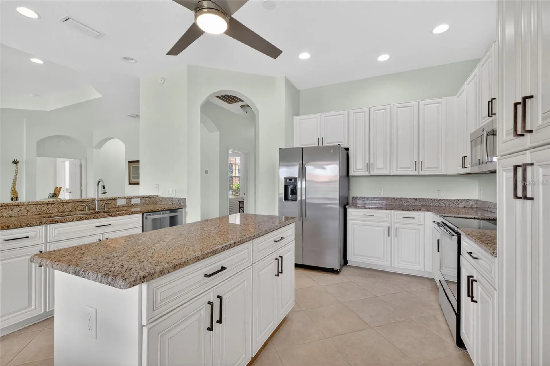 10180 Lake Miona Way Oxford FL 34484