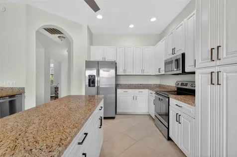 10180 Lake Miona Way Oxford FL 34484
