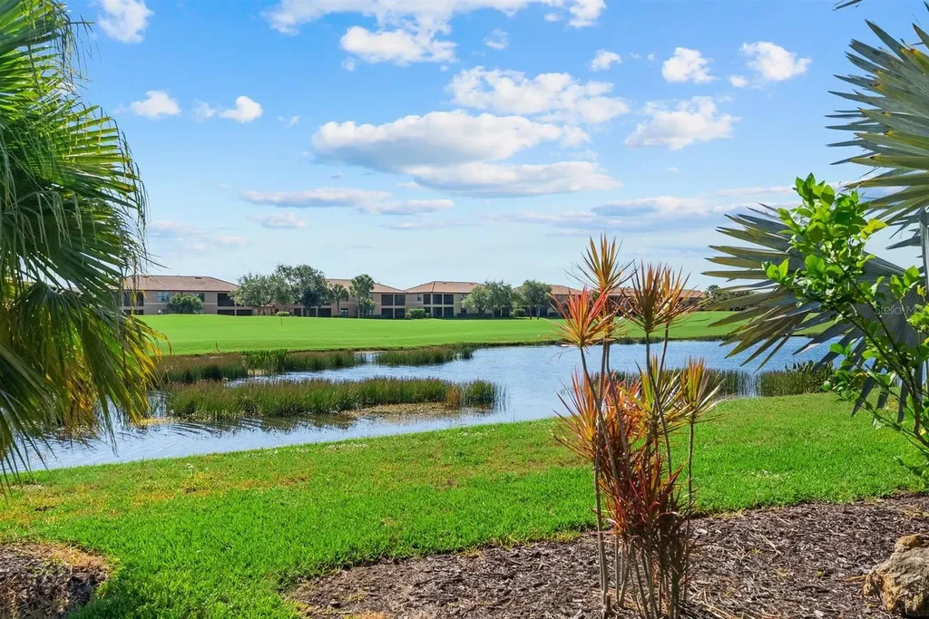 6860 Wild Lake Terrace Bradenton FL 34212