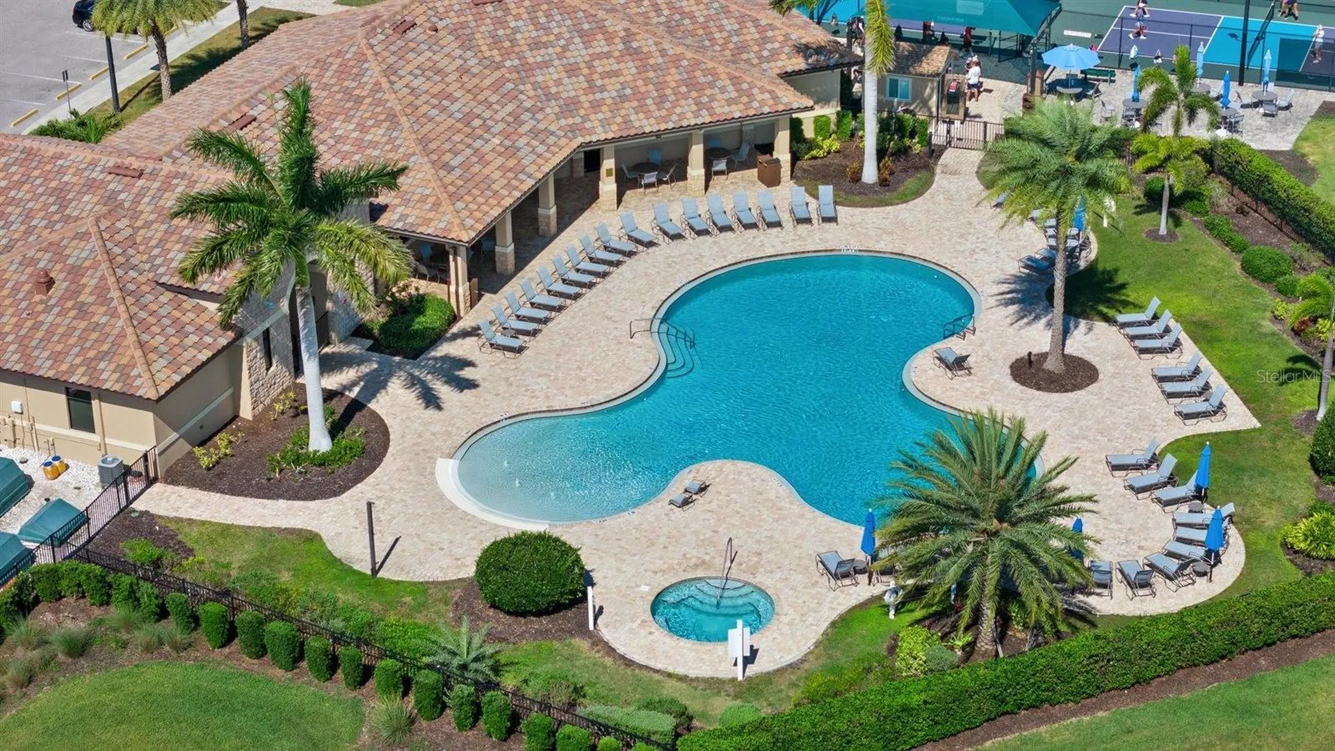6860 Wild Lake Terrace Bradenton FL 34212