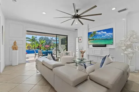 6860 Wild Lake Terrace Bradenton FL 34212