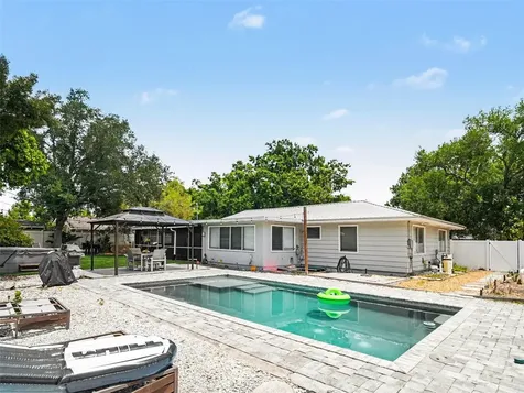 4304 Midland Road Sarasota FL 34231