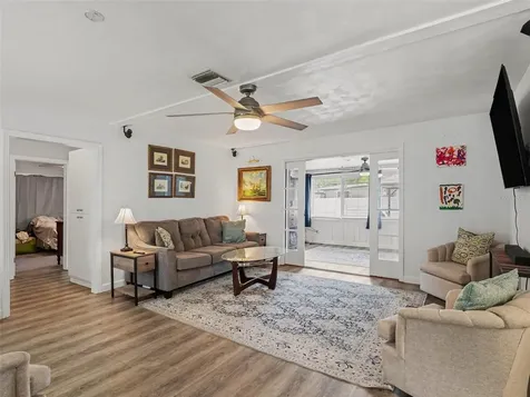 4304 Midland Road Sarasota FL 34231