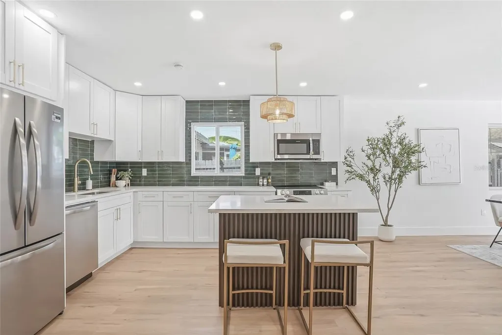 7037 124th Terrace Largo FL 33773