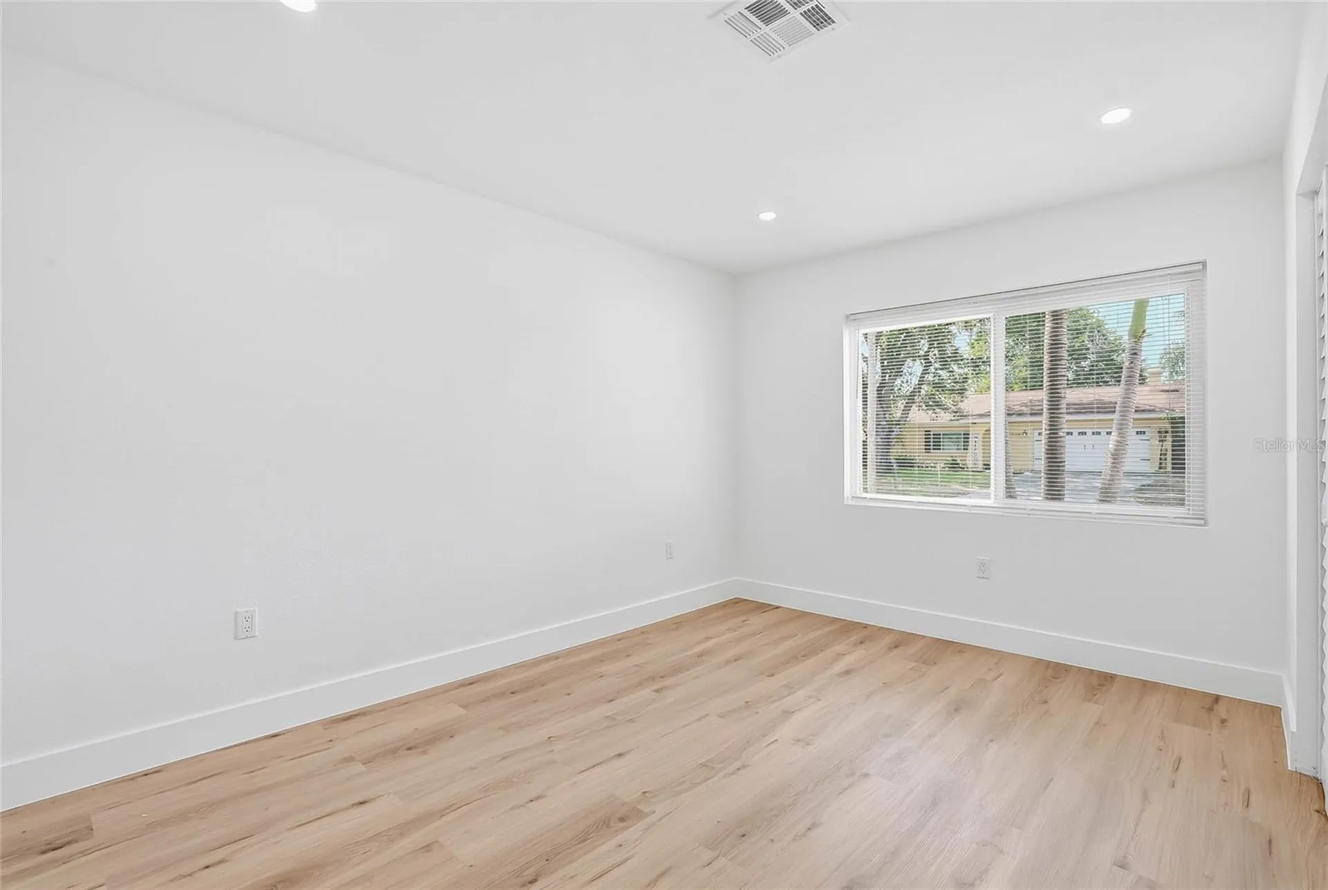 7037 124th Terrace Largo FL 33773