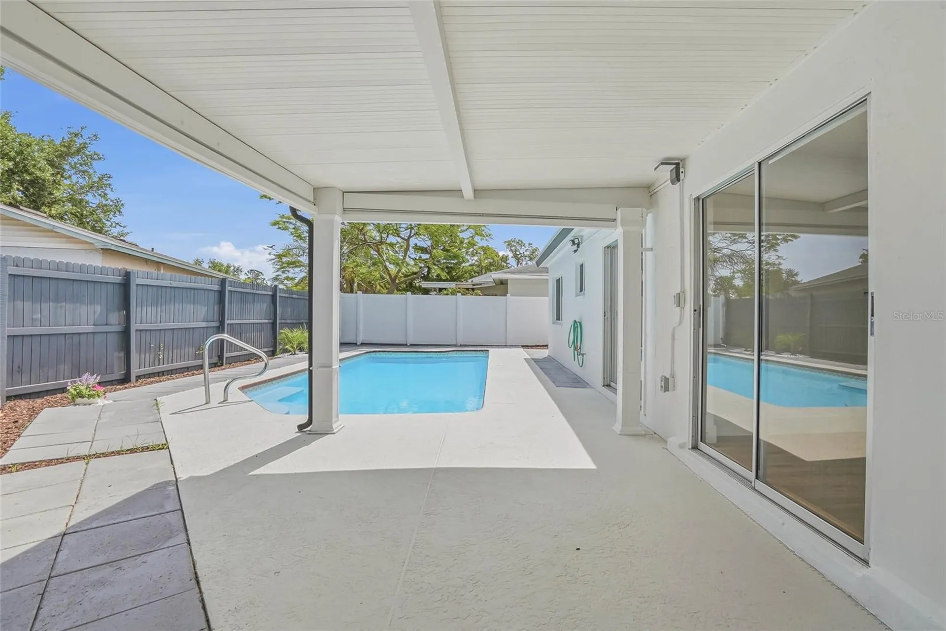 7037 124th Terrace Largo FL 33773