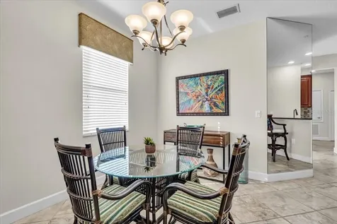 8106 Moonstone Drive Sarasota FL 34233