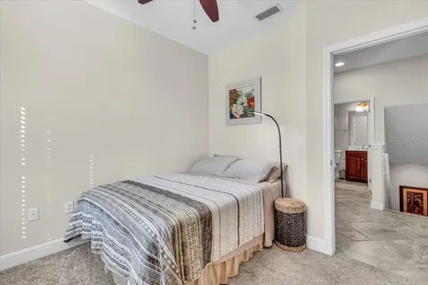 8106 Moonstone Drive Sarasota FL 34233