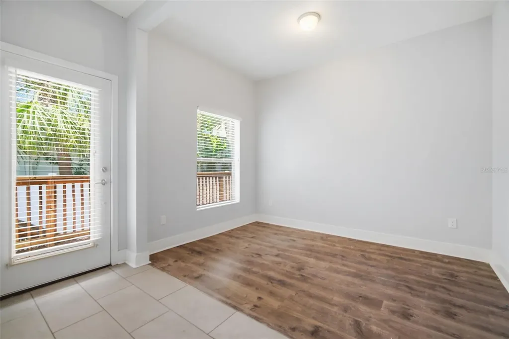4810 W Mcelroy Avenue Tampa FL 33611