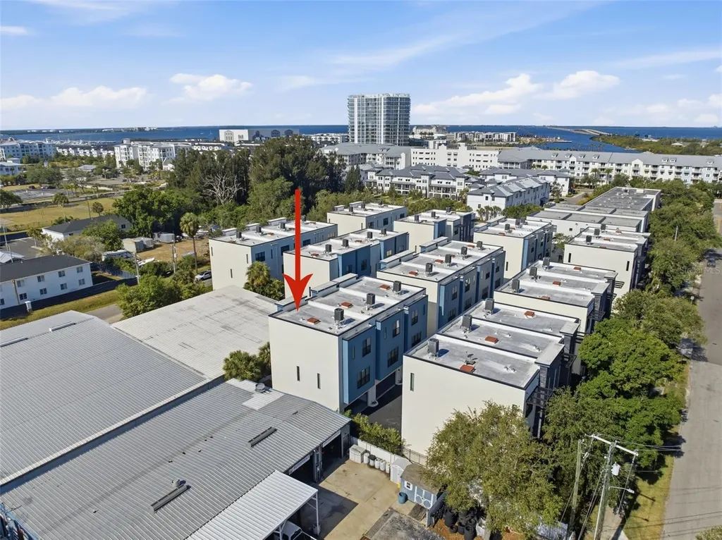 4810 W Mcelroy Avenue Tampa FL 33611