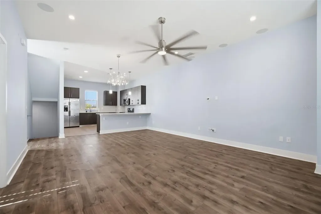 4810 W Mcelroy Avenue Tampa FL 33611
