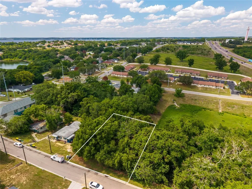 E Minneola Avenue Clermont FL 34711