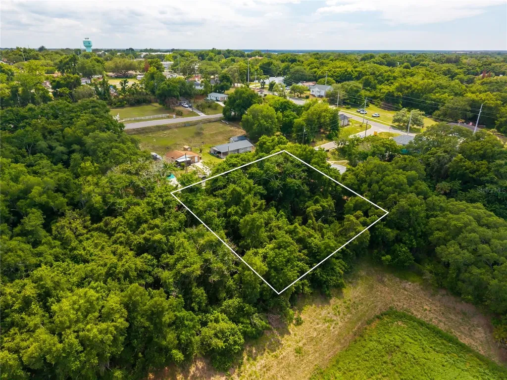 E Minneola Avenue Clermont FL 34711