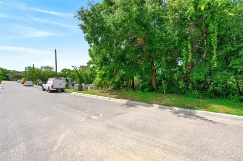 E Minneola Avenue Clermont FL 34711
