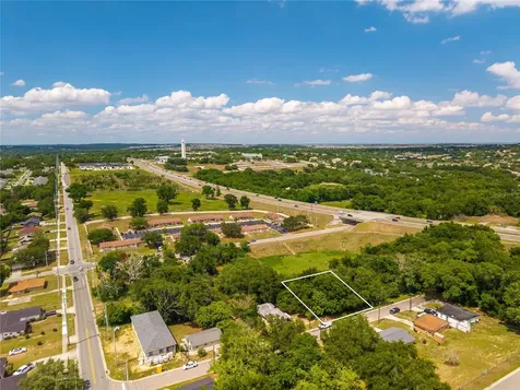 E Minneola Avenue Clermont FL 34711