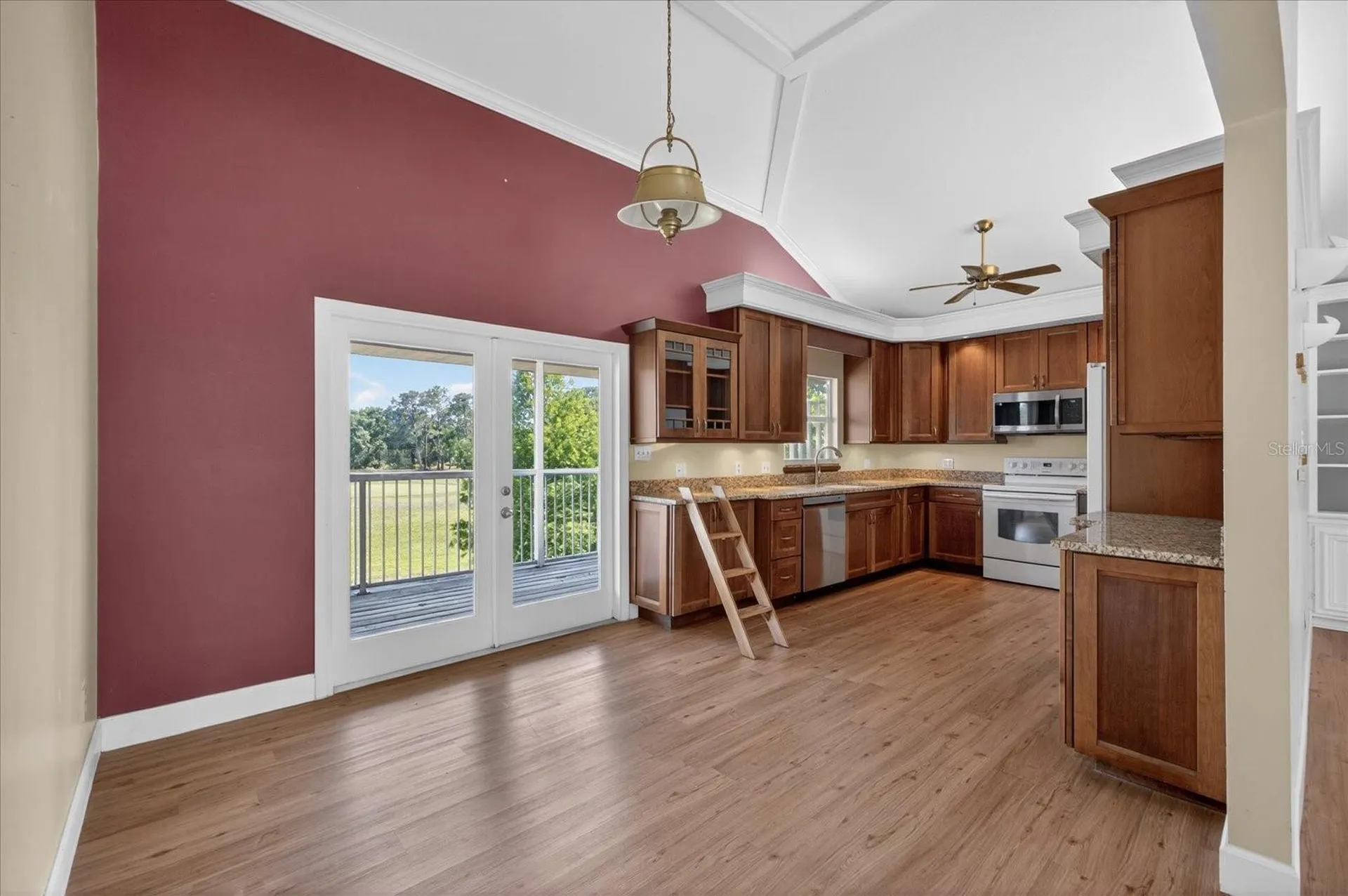 1005 Beaver Drive Tarpon Springs FL 34689