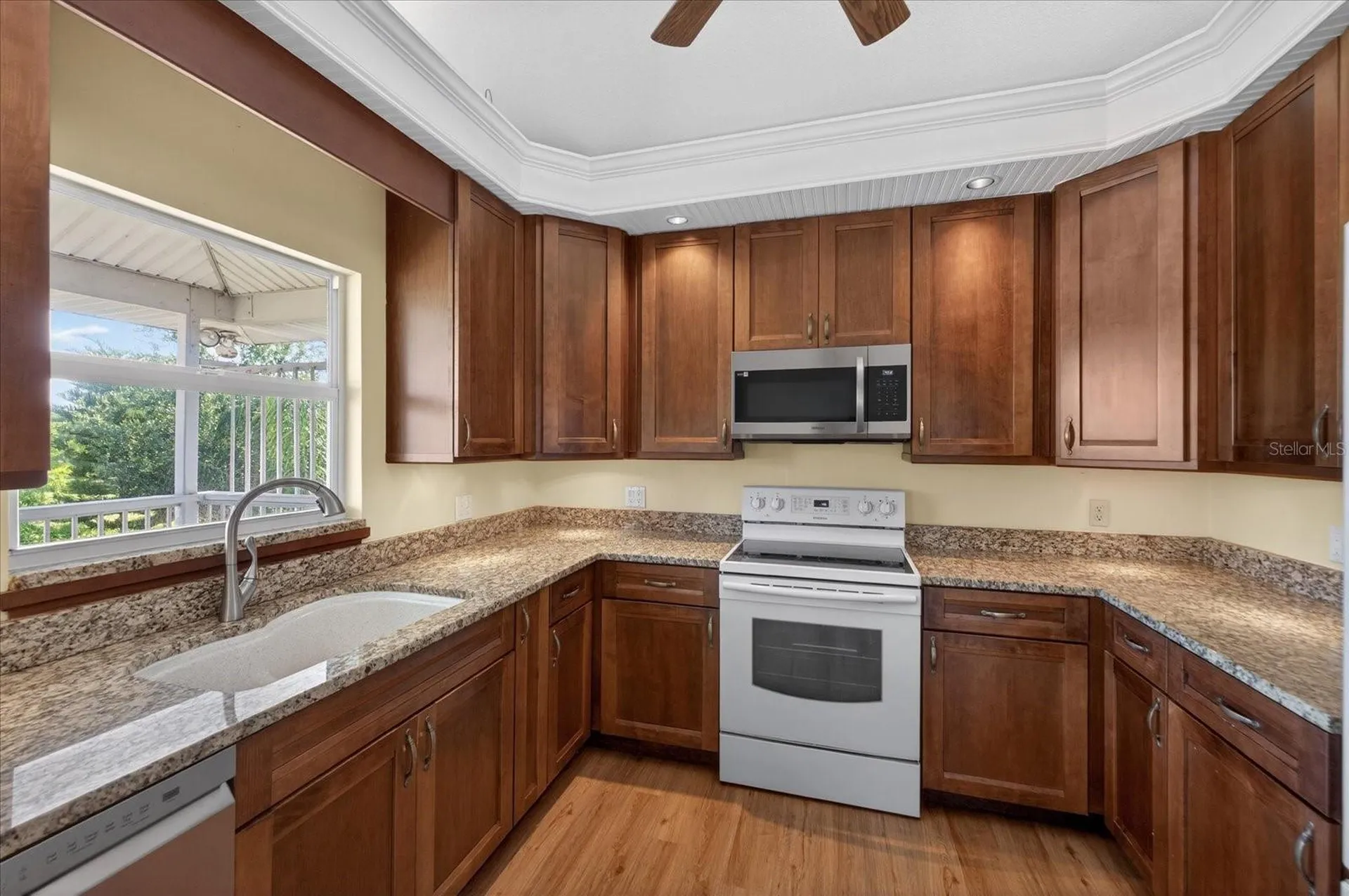 1005 Beaver Drive Tarpon Springs FL 34689