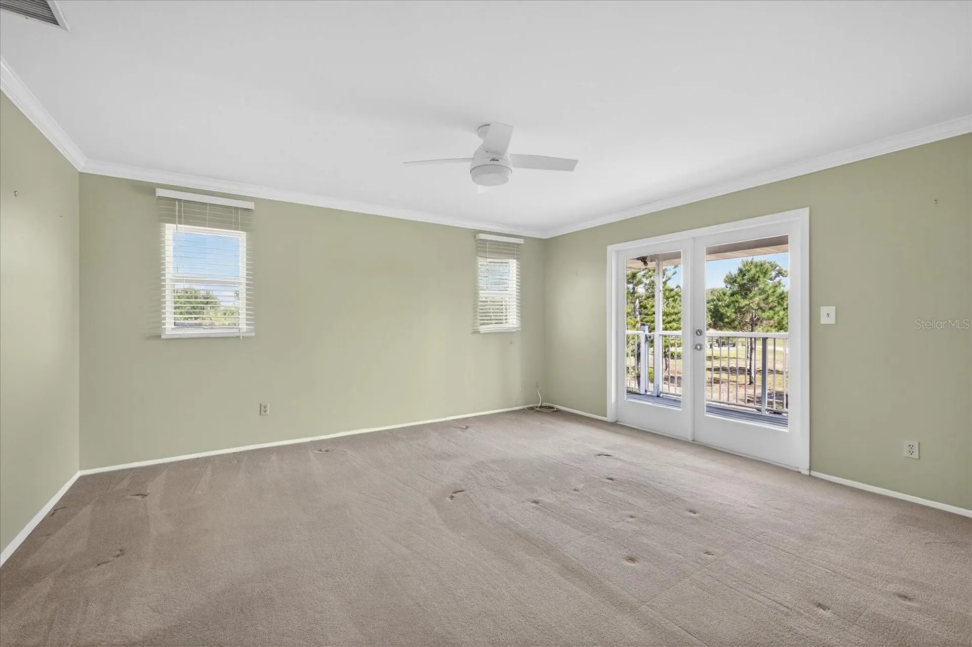 1005 Beaver Drive Tarpon Springs FL 34689