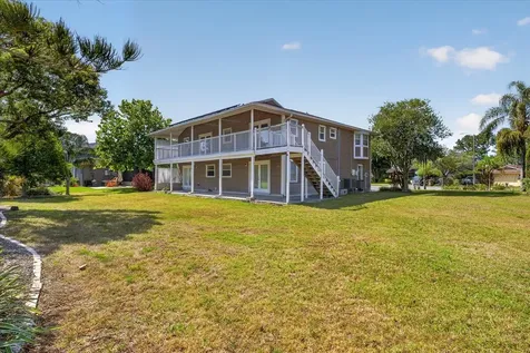 1005 Beaver Drive Tarpon Springs FL 34689