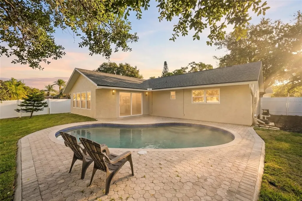 239 Myrtle Court Palm Harbor FL 34683