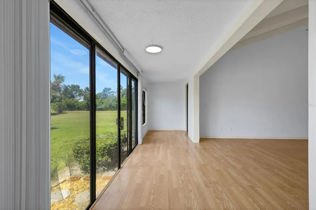 6392 Draw Lane Sarasota FL 34238