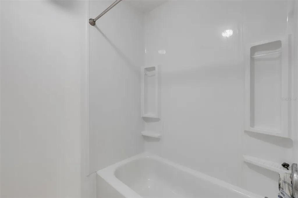6392 Draw Lane Sarasota FL 34238