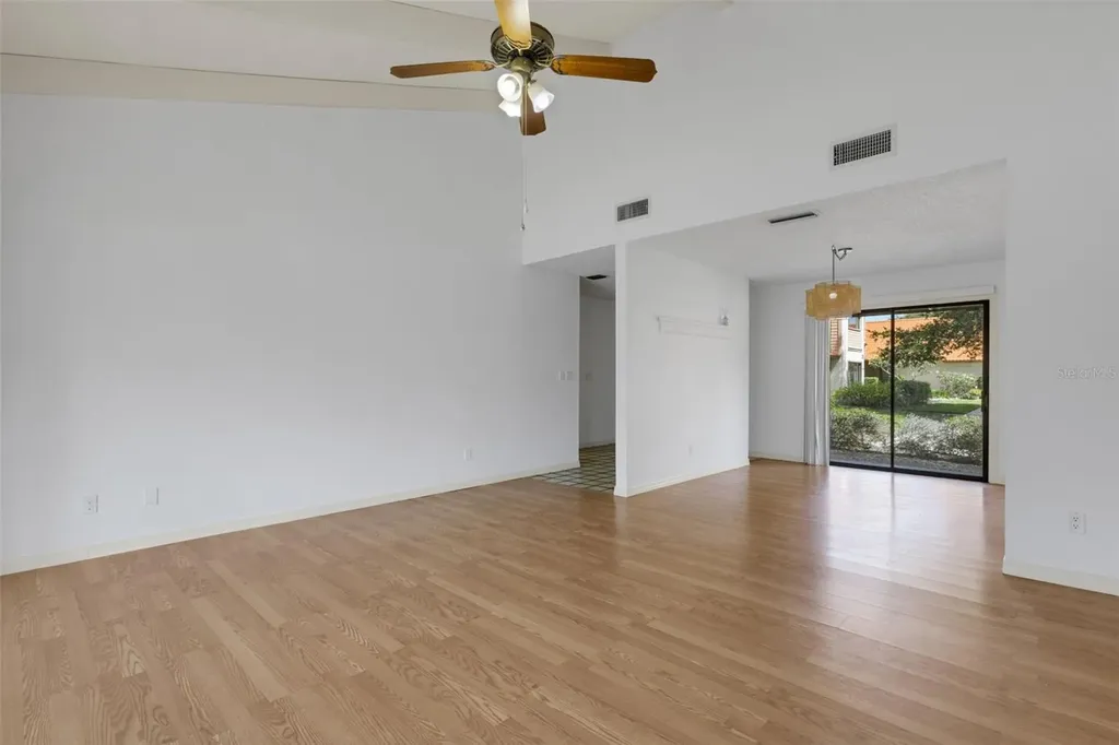 6392 Draw Lane Sarasota FL 34238