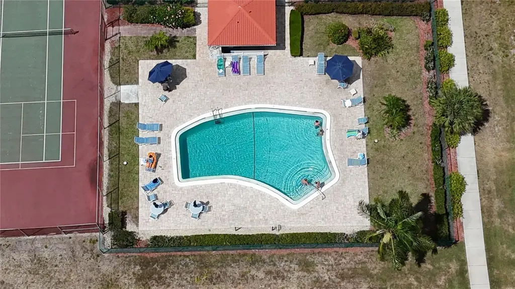 6392 Draw Lane Sarasota FL 34238