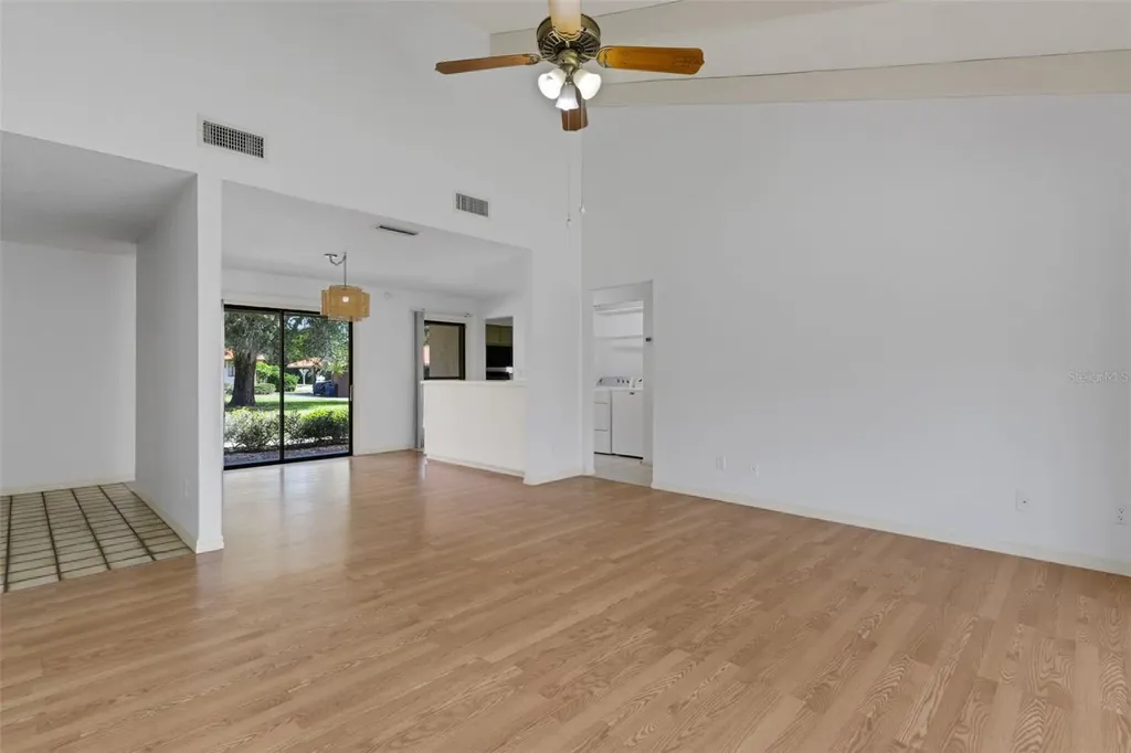6392 Draw Lane Sarasota FL 34238