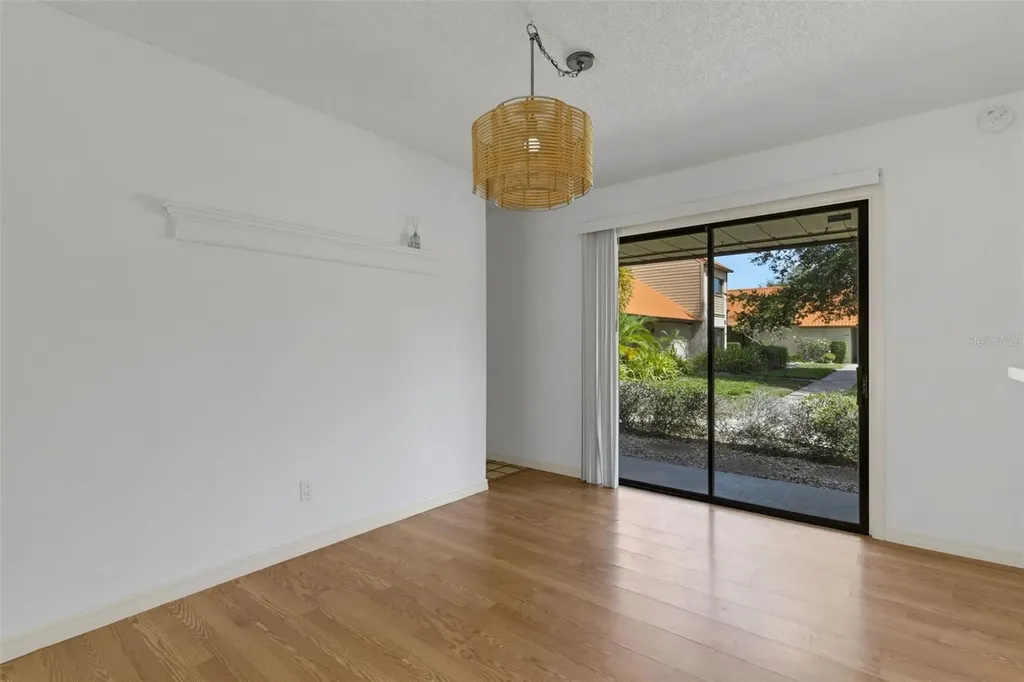 6392 Draw Lane Sarasota FL 34238