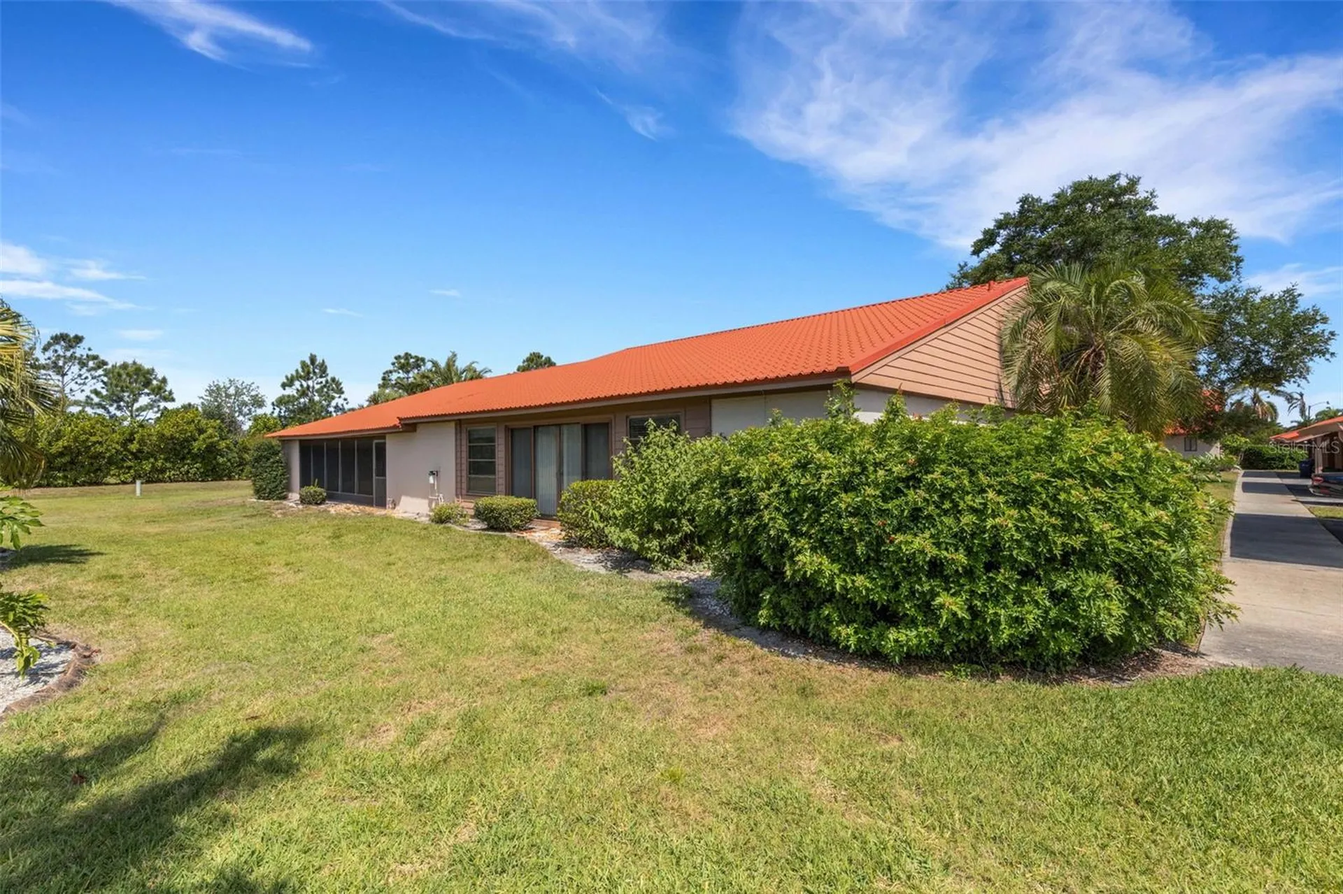 6392 Draw Lane Sarasota FL 34238