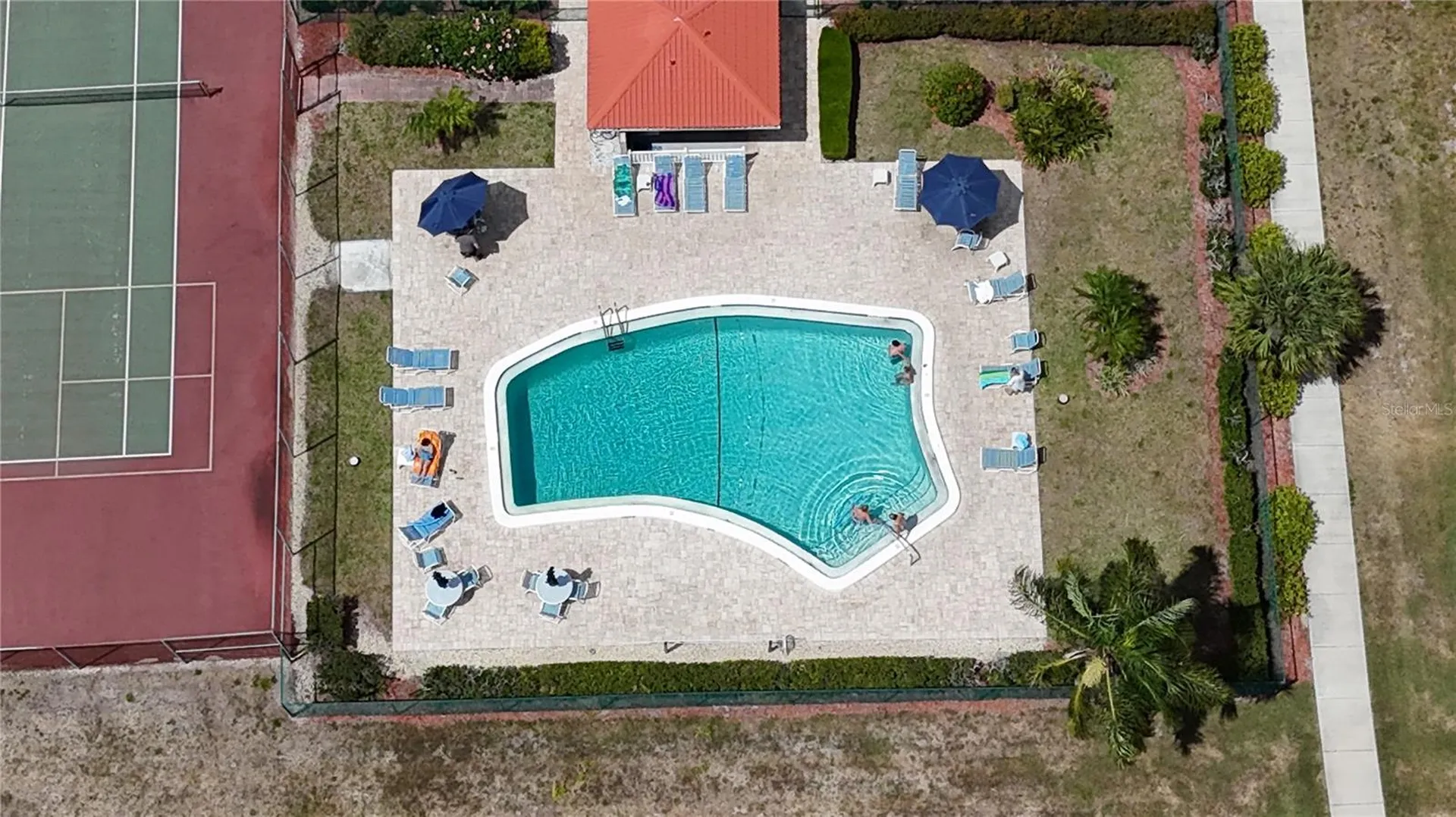 6392 Draw Lane Sarasota FL 34238