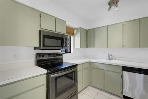 6392 Draw Lane Sarasota FL 34238