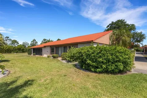 6392 Draw Lane Sarasota FL 34238