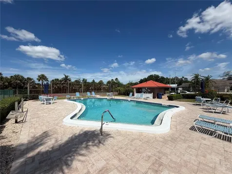 6392 Draw Lane Sarasota FL 34238