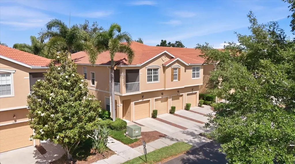 3825 Parkridge Circle Sarasota FL 34243