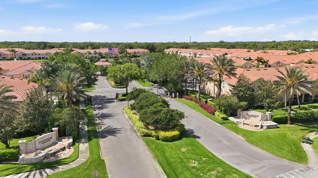 3825 Parkridge Circle Sarasota FL 34243